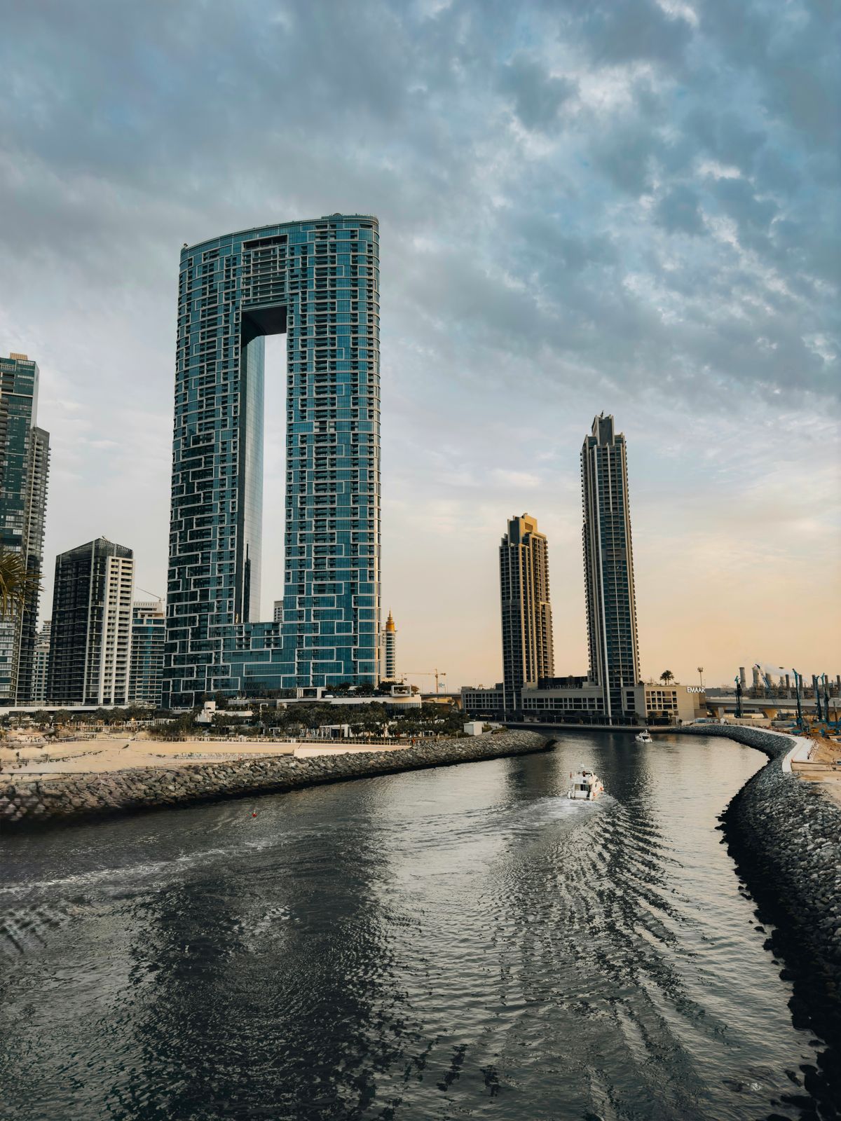 Binghatti Skyrise